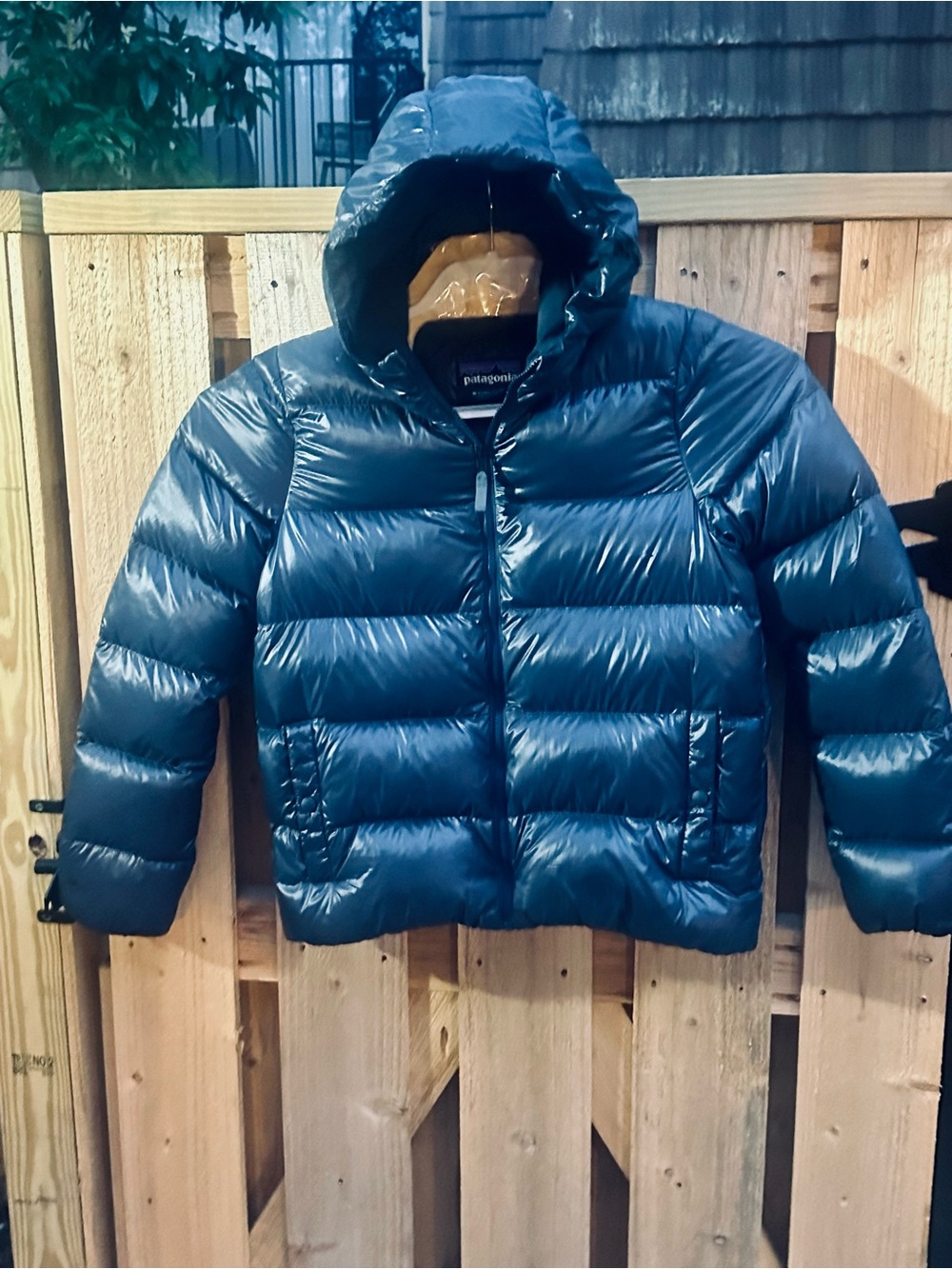 Patagonia Women’s Raven Rocks Hoody in Smolder Blue Size Medium 700 Down Fill